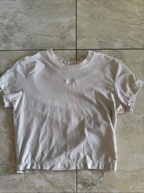 Nike Light Pink Short Sleeve Crewneck Tee